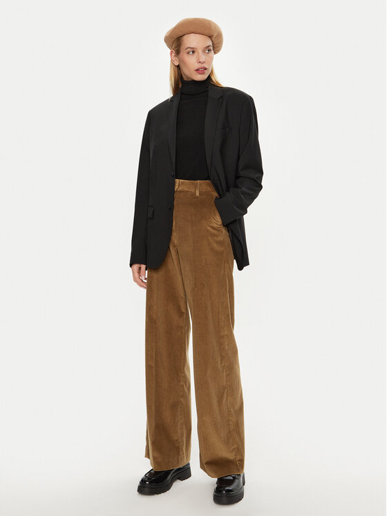 Weekend Max Mara Weekend Max Mara Hlače iz tkanine Tania 2425136012 Rjava Regular Fit