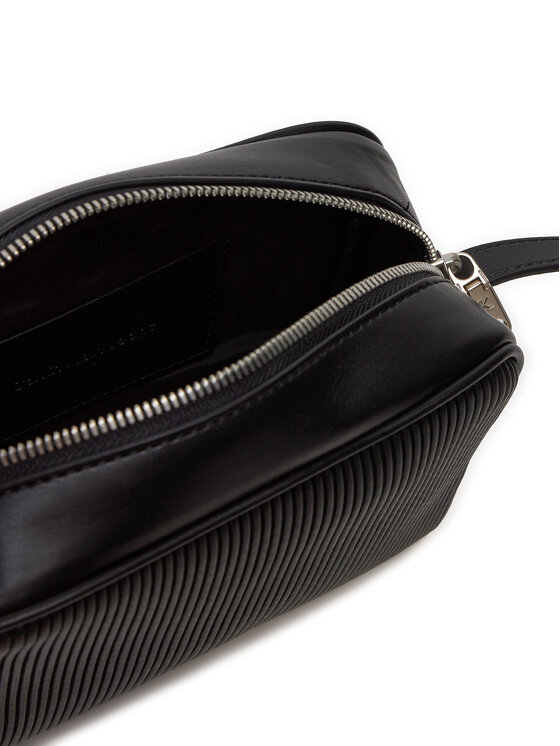 Calvin Klein Calvin Klein Rankinė K60K612736 Juoda