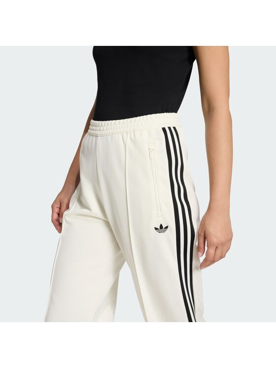 adidas adidas Spodnie dresowe CLASSIC Biały Regular Fit