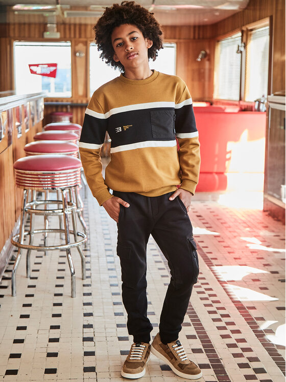 Mayoral Mayoral Pantaloni da tuta 7536 Nero Regular Fit