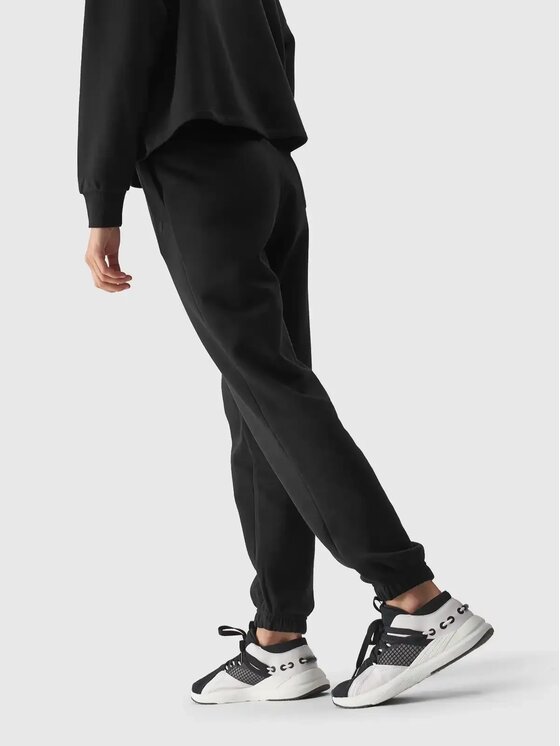 4F 4F Spodnie dresowe 4FWAW24TTROF0819-20S Czarny Regular Fit