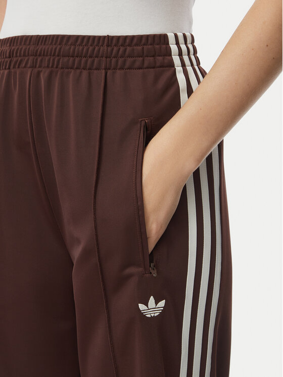 adidas adidas Pantaloni trening adicolor Firebird KD2526 Maro Loose Fit