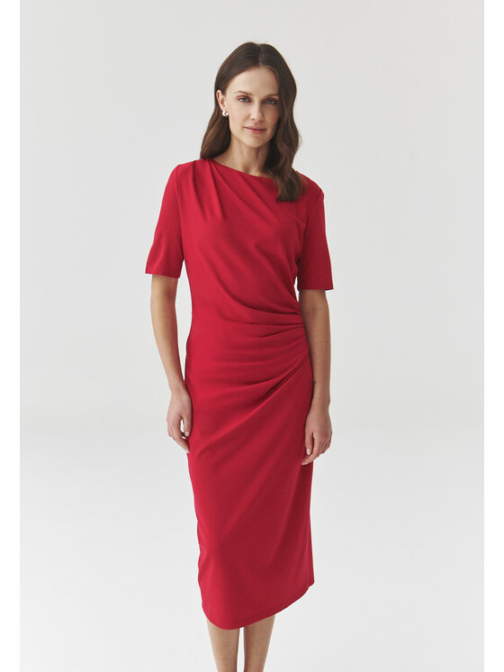 TATUUM TATUUM Úpletové šaty PRIMROSE Červená Fitted Fit