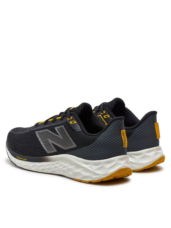 New Balance New Balance Běžecké boty Fresh Foam Arishi v4 MARISYY4 Černá