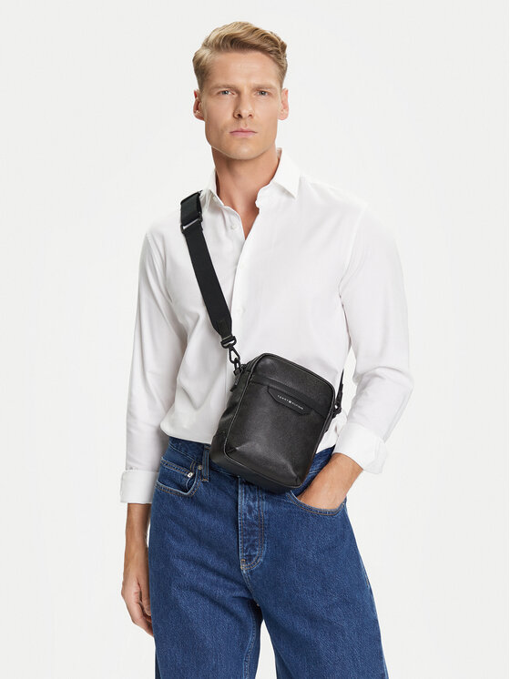 Tommy Hilfiger Tommy Hilfiger Maža rankinė AM0AM13546 Juoda