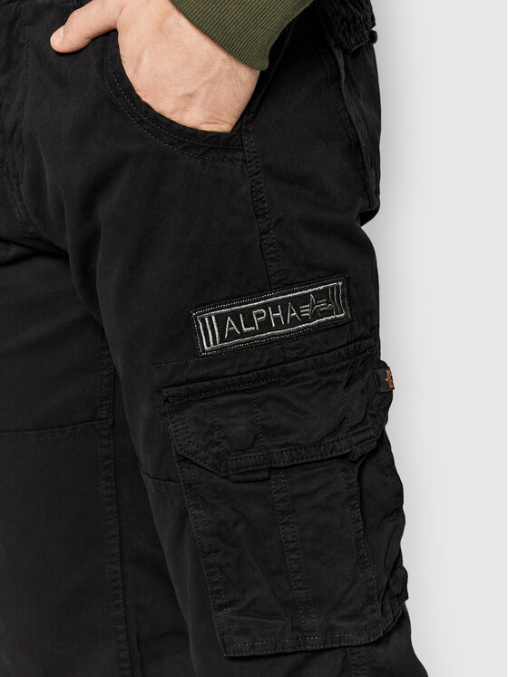 Alpha Industries Alpha Industries Hlače Jet 101212 Crna Straight Fit
