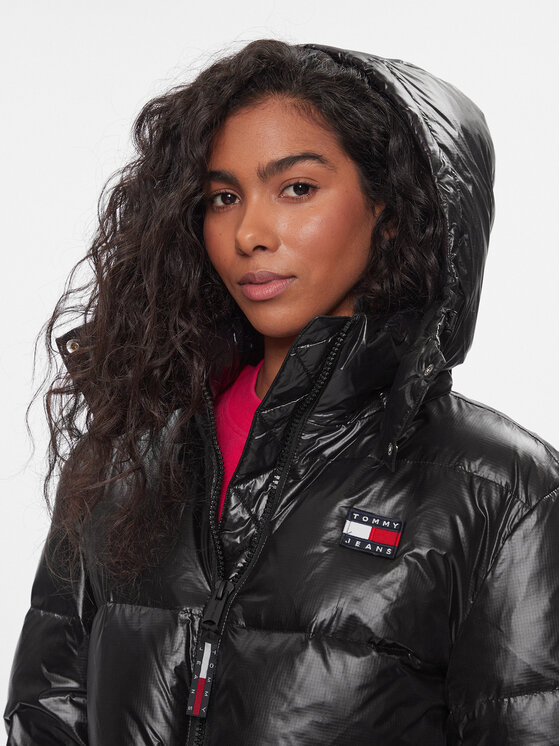 Tommy Jeans Tommy Jeans Pernata jakna Alaska DW0DW16573 Crna Regular Fit