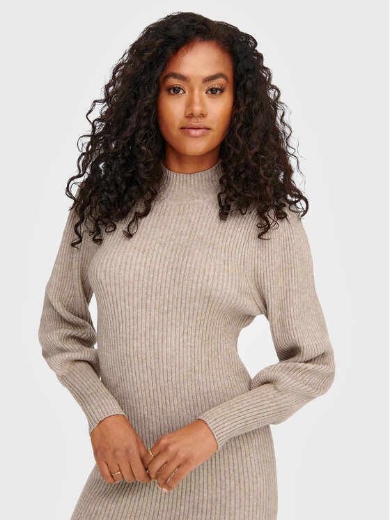 ONLY ONLY Kötött ruha Katia 15232502 Bézs Comfort Fit