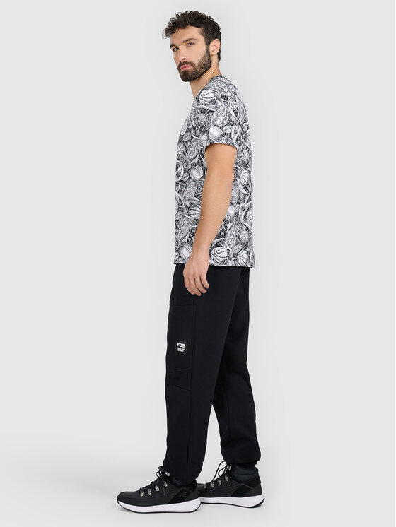 4F 4F Spodnie dresowe FOB Czarny Regular Fit