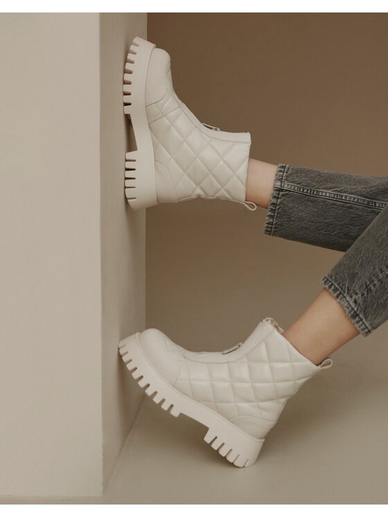 Estro Estro Stivaletti ER00111822 Bianco