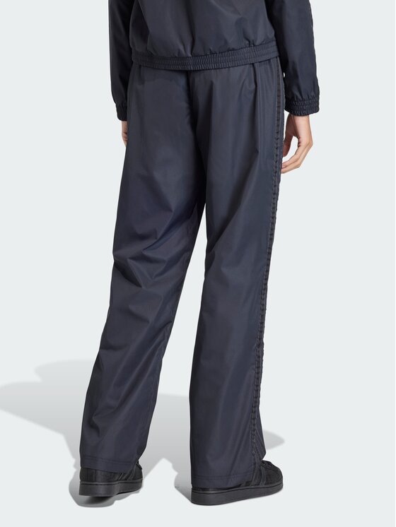 adidas adidas Spodnie dresowe 163039 Czarny Loose Fit