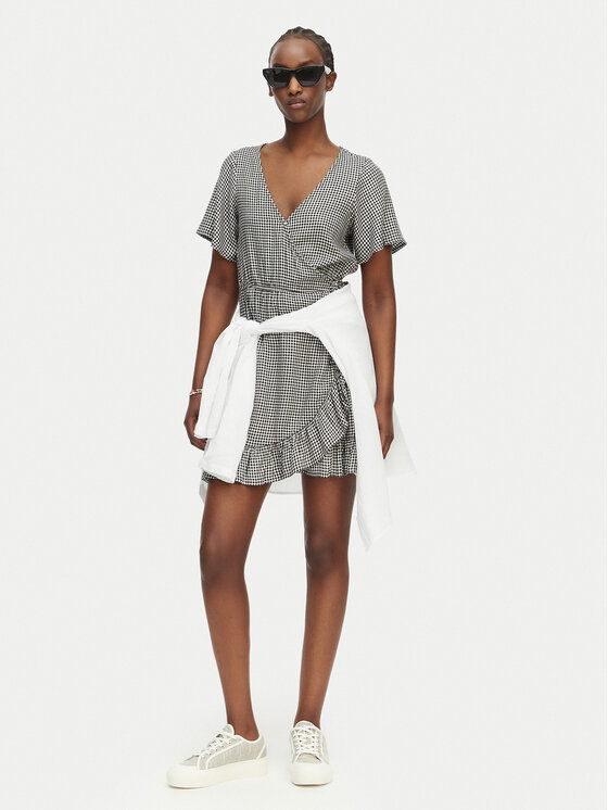 Roxy Roxy Vsakodnevna obleka Zenith Wrap ERJWD03876 Črna Regular Fit