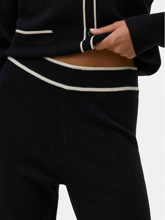 Vero Moda Vero Moda Úpletové nohavice Gold 10337637 Čierna Loose Fit