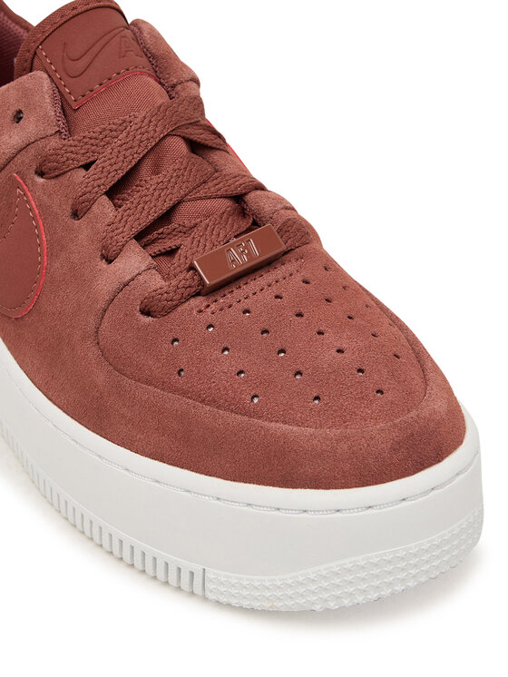 Nike Nike Sneakersy Af1 Sage Low AR5339 204 Czerwony ciemny