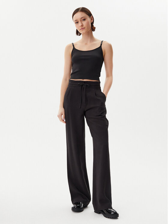 Calvin Klein Jeans Calvin Klein Jeans Hlače J20J225339 Crna Straight Fit