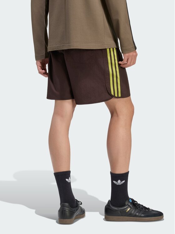 adidas adidas Szorty materiałowe 159299 Brązowy Regular Fit