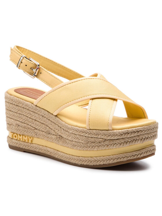 Tommy hilfiger 2025 pastel flatform