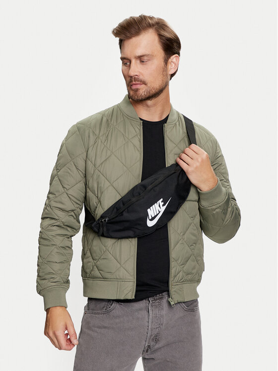 Nike Nike Torbica oko struka DB0490-010 Crna