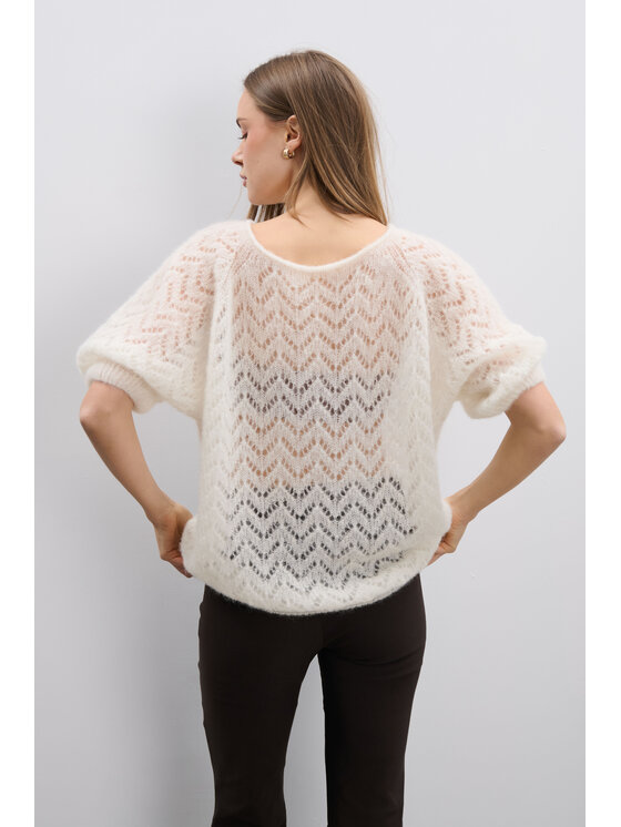 Fobya Fobya Sweter F2109 Kremowy Basic Fit
