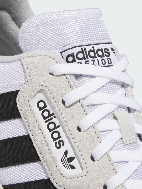 adidas adidas Półbuty 132997 Biały