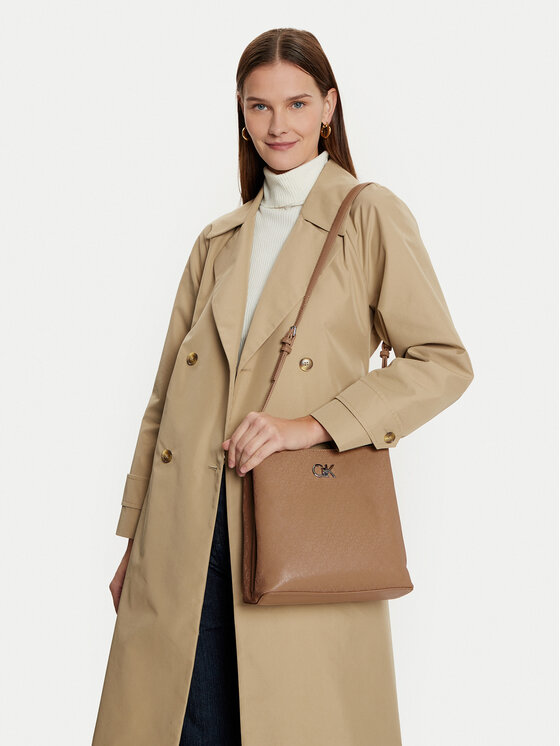 Calvin Klein Calvin Klein Ročna torba Ck Convertible Bucket Bag_Mono K60K613137 Rjava