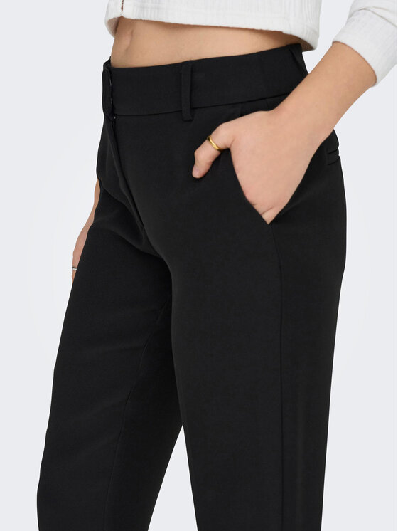 ONLY ONLY Chino Veronica 15291514 Crna Slim Fit