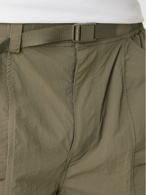 Guess Jeans Guess Jeans Pantaloncini di tessuto M6GDC8 WN362 Verde Regular Fit