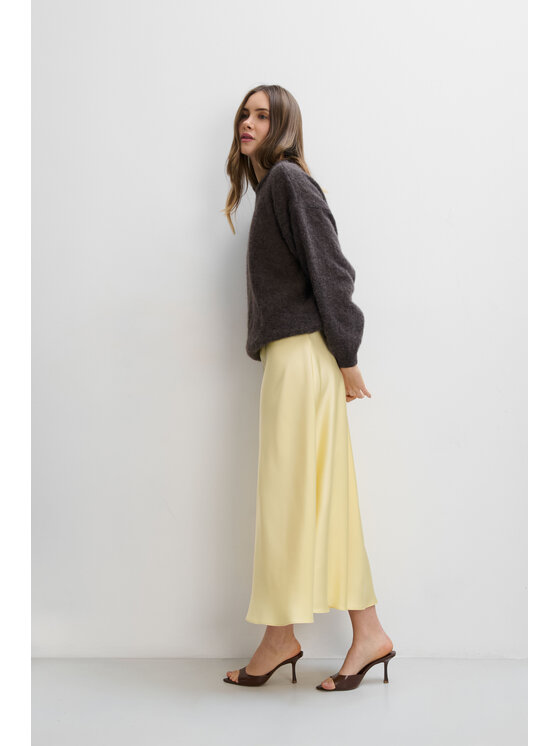 Fobya Fobya Sweter F2113 Brązowy Basic Fit