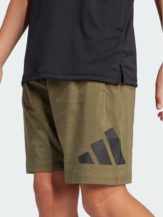 adidas adidas Szorty materiałowe Essentials Zielony Regular Fit