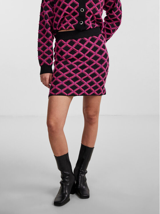 YAS YAS Tiesus sijonas 26031041 Rožinė Slim Fit