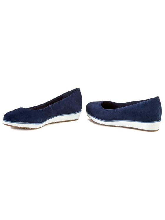 Clarks compass hotsell zone suede