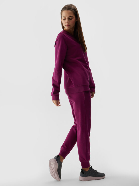 4F 4F Jogger nohavice 4FWSS24TTROF606-51S Fialová Regular Fit