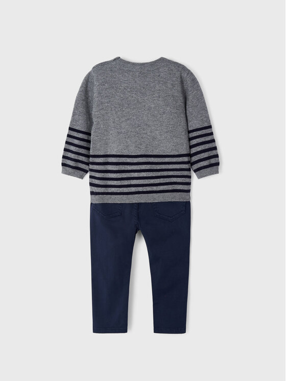 Completo pullover e pantaloni di tessuto 2538