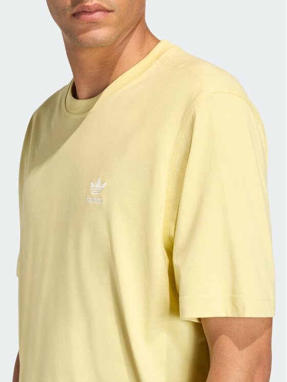 adidas adidas T-Shirt 158442 Żółty jasny Loose Fit