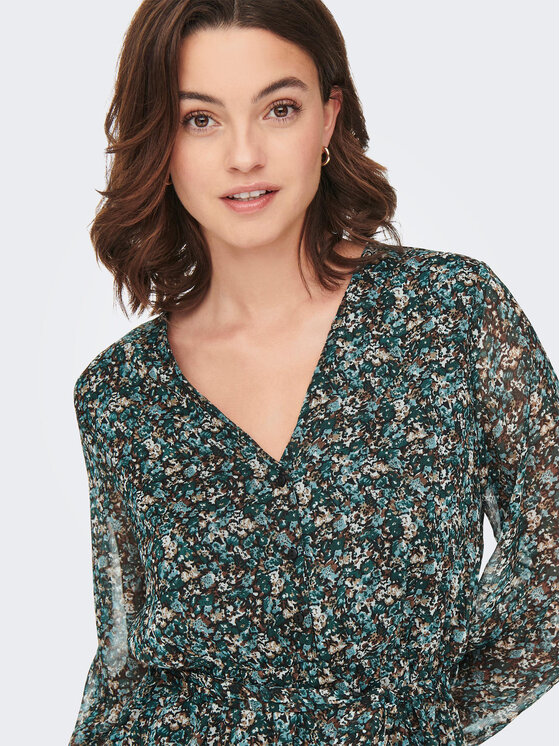 ONLY ONLY Kasdieninė suknelė 15236376 Žalia Regular Fit