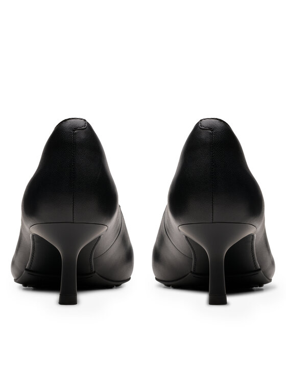 Clarks Clarks Bateliai Adela Court 26179296 Juoda