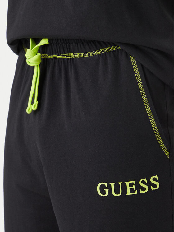 Guess Guess Pižama U6GX03 KCAM1 Črna Regular Fit