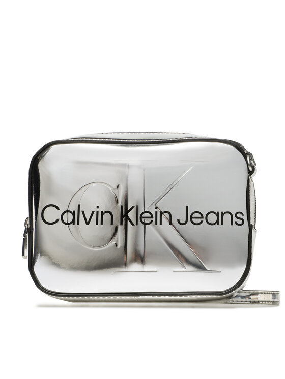 Geantă Calvin Klein Jeans Sculped Camera Bag K60K610396 Argintiu