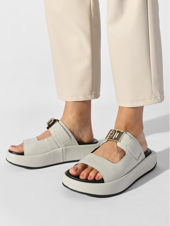 Furla Furla Παντόφλες Zoe YG44FZE-Y62000-1704S-1-007-20-AL Λευκό