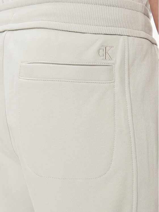 Calvin Klein Jeans Calvin Klein Jeans Športne kratke hlače Monologo Badge J30J325132 Siva Regular Fit