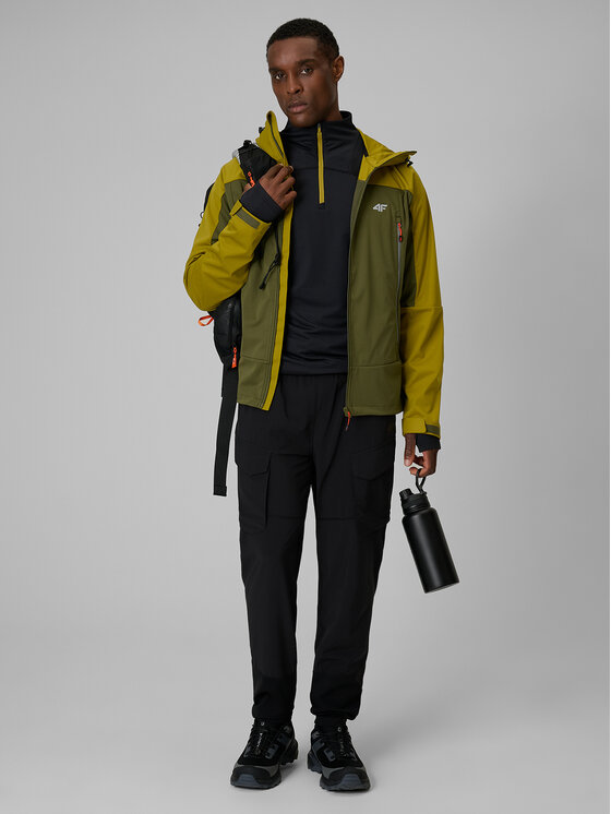 4F 4F Kurtka przejściowa TREKKING Khaki Regular Fit