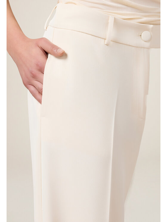 Oltre Oltre Spodnie materiałowe P064R008588N021 Biały Baggy Fit
