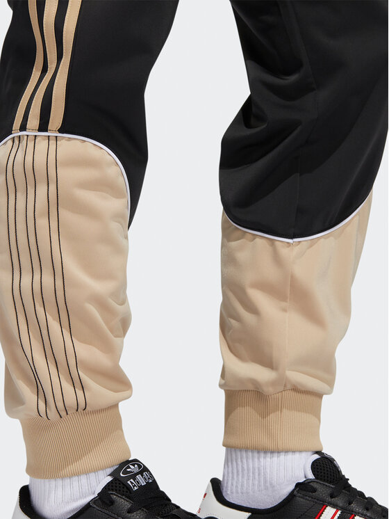 adidas adidas Spodnie dresowe Tricot Sst HI3004 Czarny Regular Fit
