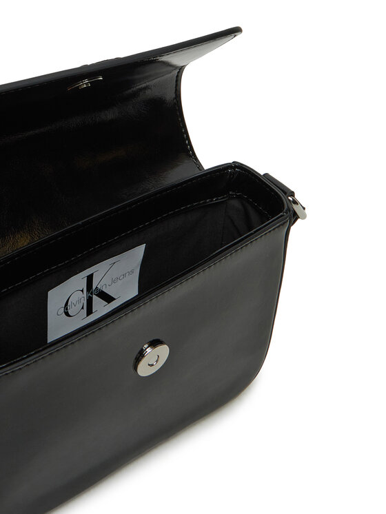 Calvin Klein Jeans Calvin Klein Jeans Ročna torba IU0IU00688 Črna