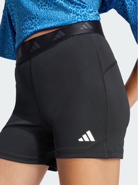 adidas adidas Szorty sportowe TECHFIT Czarny Fitted Fit