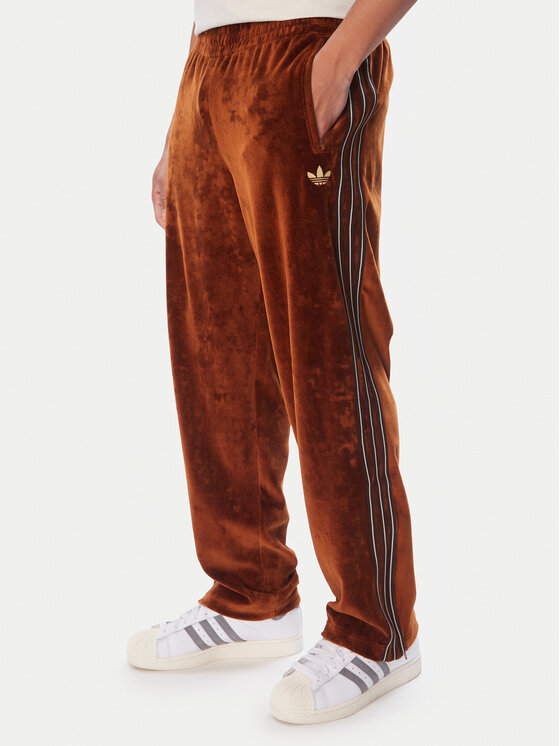 adidas adidas Dressipüksid Firebrid Velour Track KE4164 Pruun Regular Fit