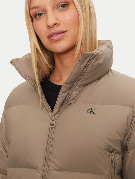 Calvin Klein Jeans Calvin Klein Jeans Geacă din puf J20J223577 Bej Relaxed Fit