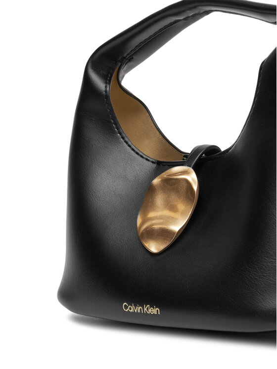 Calvin Klein Jeans Calvin Klein Jeans Ročna torba Stone Lock Slouchy Crossbody Bag LV04K3177G Črna