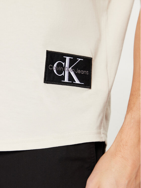 Calvin Klein Jeans Calvin Klein Jeans T-krekls Badge Turn Up Sleeve J30J323482 Écru Regular Fit