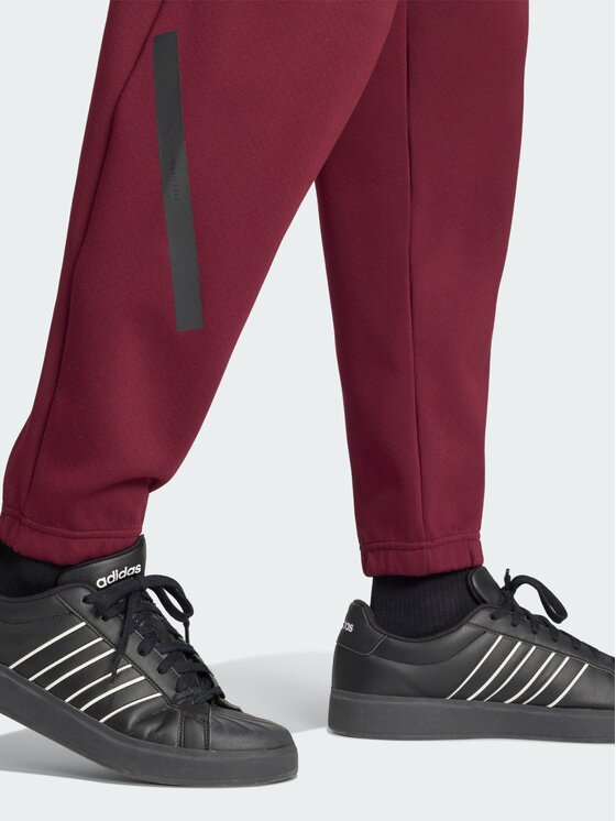 adidas adidas Spodnie dresowe 165587 Bordowy Regular Fit